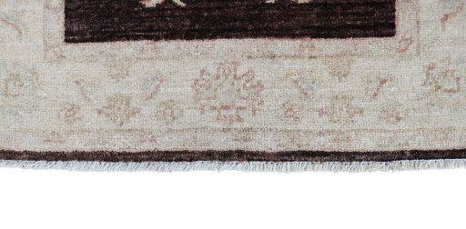 Corner detail of New Farahan rug showing border pattern and Wool pile