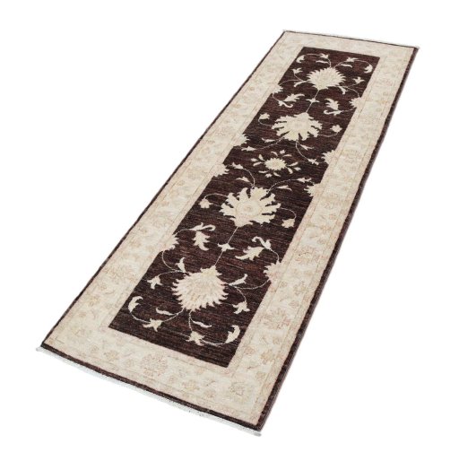 Corner detail of New Farahan rug showing border pattern and Wool pile
