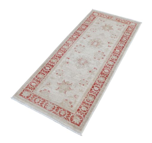 Corner detail of New Farahan rug showing border pattern and Wool pile