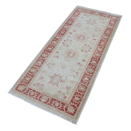 Corner detail of New Farahan rug showing border pattern and Wool pile