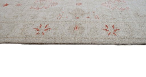 Close-up detail of New Farahan rug from Pakistan showing Wool weave
