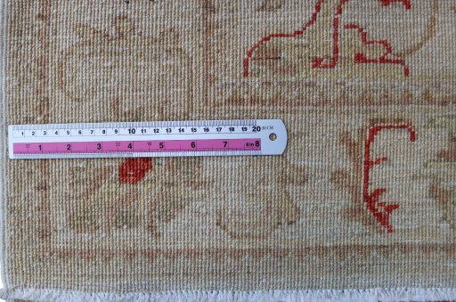 Central medallion detail of New Farahan rug from Pakistan