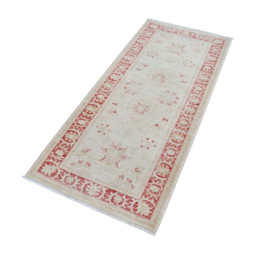 Corner detail of New Farahan rug showing border pattern and Wool pile
