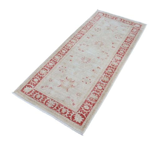 Corner detail of New Farahan rug showing border pattern and Wool pile