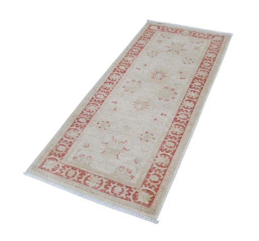 Corner detail of New Farahan rug showing border pattern and Wool pile