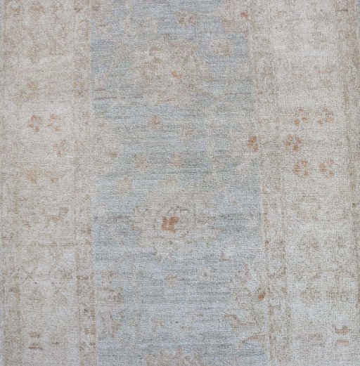 Central medallion detail of New Farahan rug from Pakistan