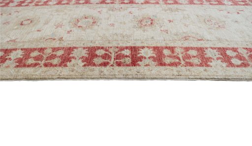 Close-up detail of New Farahan rug from Pakistan showing Wool weave
