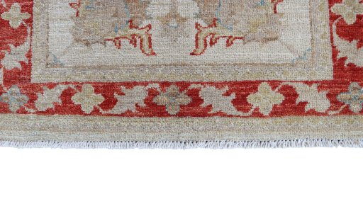 Corner detail of New Farahan rug showing border pattern and Wool pile