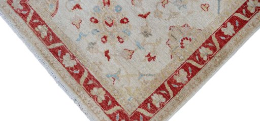 Full view of New Farahan rug from Pakistan, 116 × 80 cm in Beige tones