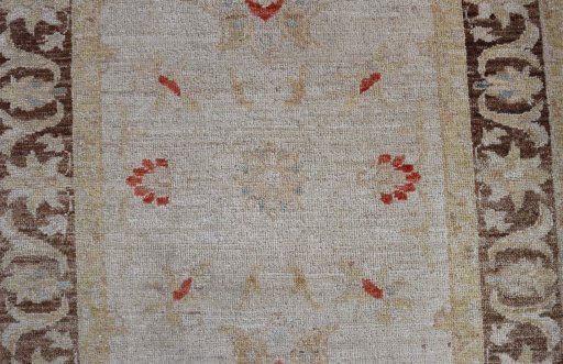 Central medallion detail of New Farahan rug from Pakistan