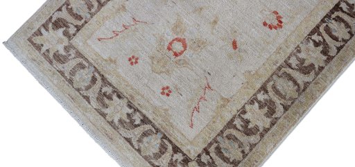 Full view of New Farahan rug from Pakistan, 119 × 78 cm in Beige tones