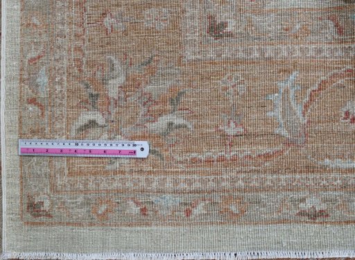 Central medallion detail of New Farahan rug from Pakistan