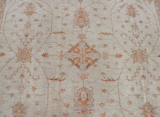 Central medallion detail of New Farahan rug from Pakistan