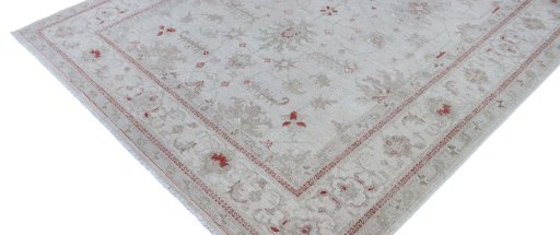 Full view of New Farahan rug from Pakistan, 322 × 200 cm in Beige tones