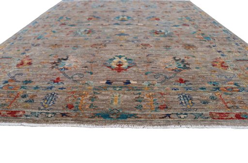 Corner detail of New Farahan rug showing border pattern and Wool pile