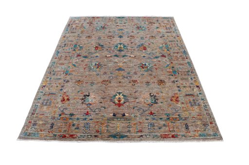Surface texture of New Farahan rug with natural Wool and intricate pattern