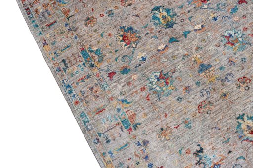 Backside of handmade New Farahan rug showing knot structure and weave density
