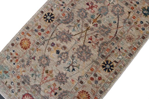 Central medallion detail of New Farahan rug from Pakistan