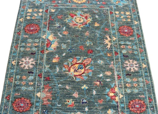 Close-up detail of New Farahan rug from Pakistan showing Wool weave