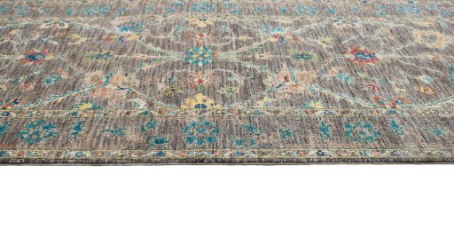 Close-up detail of New Farahan rug from Pakistan showing Wool weave