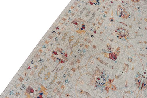 Backside of handmade New Farahan rug showing knot structure and weave density