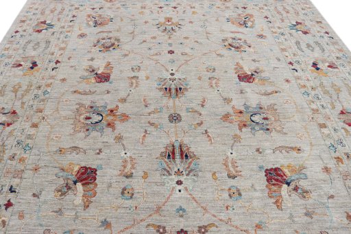 Close-up detail of New Farahan rug from Pakistan showing Wool weave