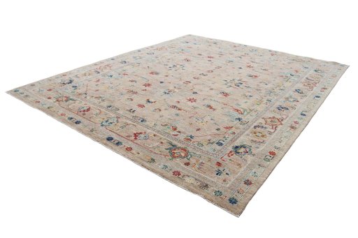 Corner detail of New Farahan rug showing border pattern and Wool pile