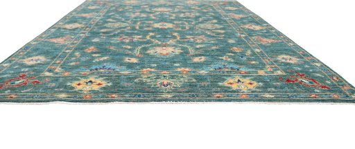 Corner detail of New Farahan rug showing border pattern and Wool pile