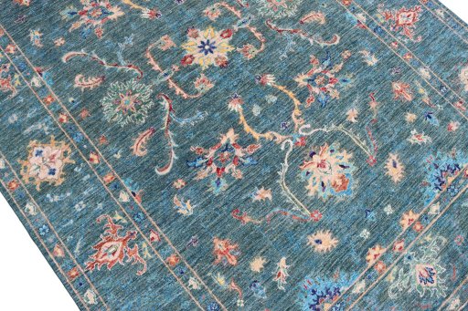 Central medallion detail of New Farahan rug from Pakistan