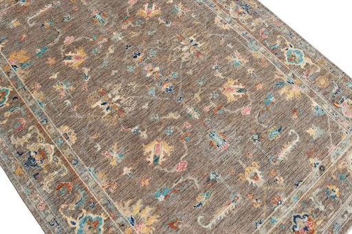 Central medallion detail of New Farahan rug from Pakistan