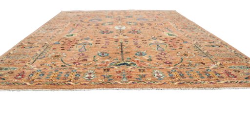 Corner detail of New Farahan rug showing border pattern and Wool pile