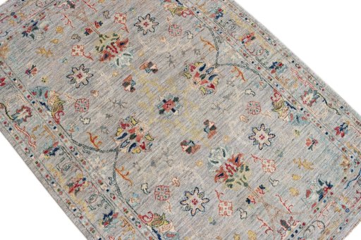 Central medallion detail of New Farahan rug from Pakistan