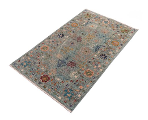 Corner detail of New Farahan rug showing border pattern and Wool pile