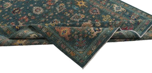 Central medallion detail of New Farahan rug from Pakistan