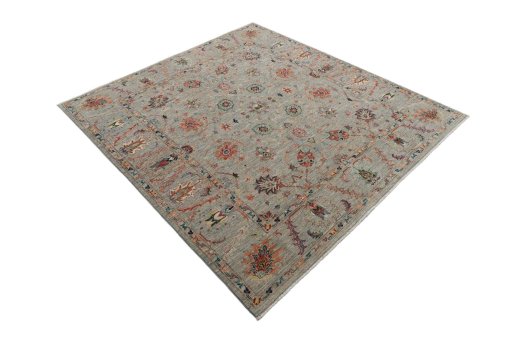 Corner detail of New Farahan rug showing border pattern and Wool pile