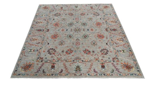 Surface texture of New Farahan rug with natural Wool and intricate pattern