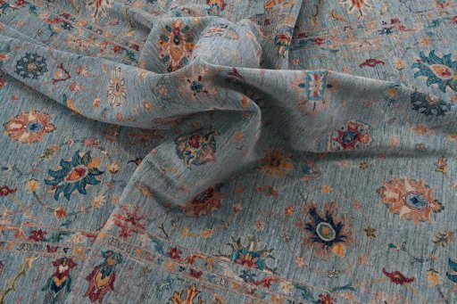 Close-up detail of New Farahan rug from Pakistan showing Wool weave