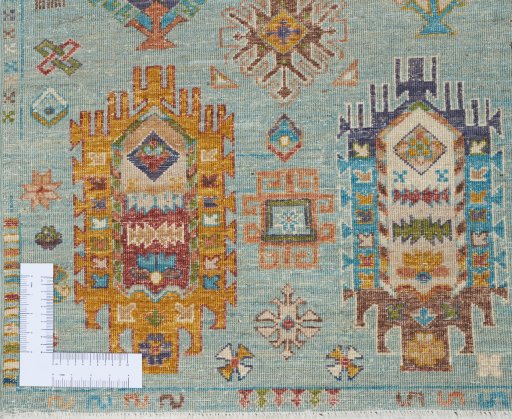 Corner detail of New Farahan rug showing border pattern and Wool pile