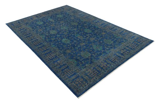 Corner detail of New Farahan rug showing border pattern and Wool pile