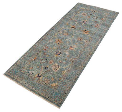 Close-up detail of New Farahan rug from Pakistan showing Wool weave