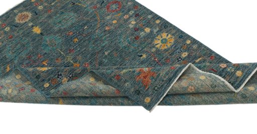 Central medallion detail of New Farahan rug from Pakistan