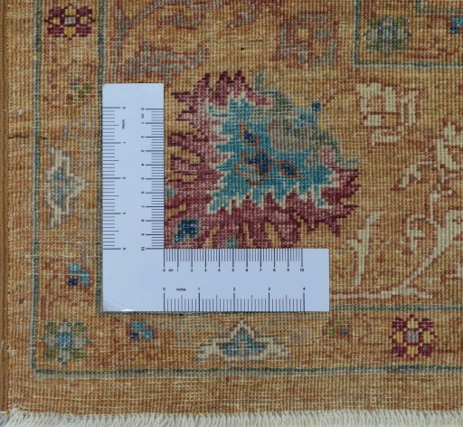 Corner detail of New Farahan rug showing border pattern and Wool pile