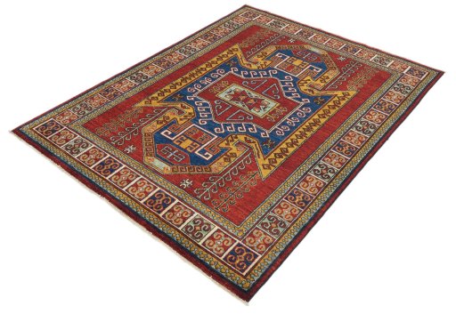 Close-up detail of New Farahan rug from Pakistan showing Wool weave