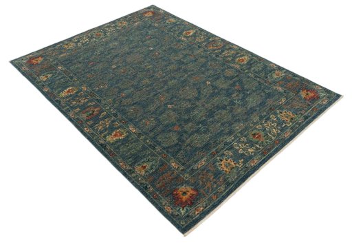 Corner detail of New Farahan rug showing border pattern and Wool pile