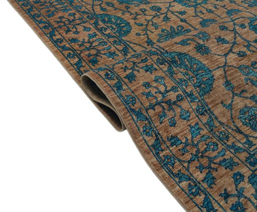 Close-up detail of New Farahan rug from Pakistan showing Wool weave