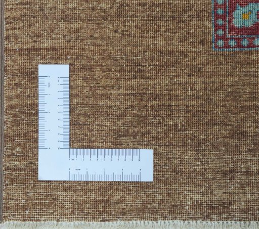 Corner detail of New Farahan rug showing border pattern and Wool pile