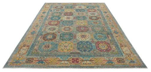 Surface texture of New Farahan rug with natural Wool and intricate pattern