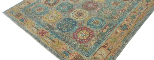 Backside of handmade New Farahan rug showing knot structure and weave density