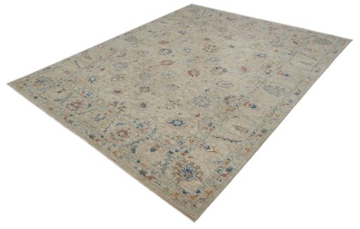 Close-up detail of New Farahan rug from Pakistan showing Wool weave