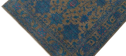 Backside of handmade New Farahan rug showing knot structure and weave density